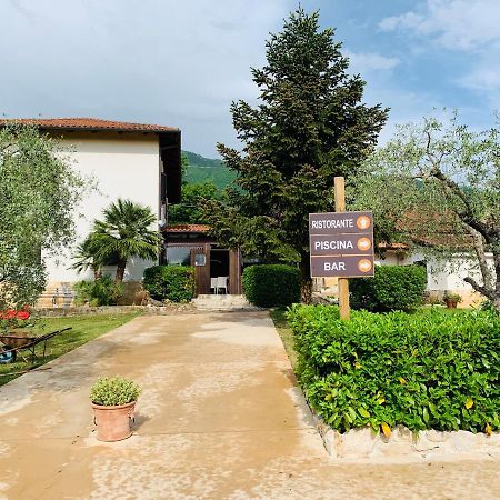 Agriturismo IL CASTAGNETO Padula Exterior foto